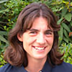 Dr. Monika Gangl